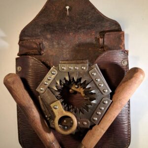 British WW2 Folding Saw 1944 with 1942 dated case.