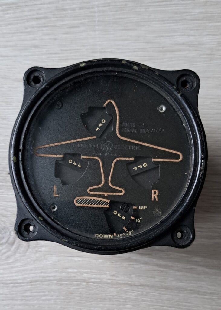 WW2 Flaps Indicator Model 8DJ4PAL - AAF Type (Used by RAF aswell). With Associated Label.